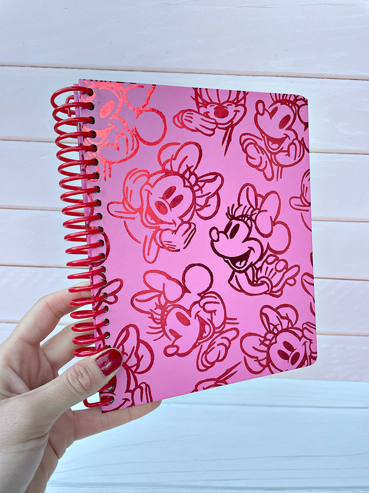 Cuaderno Premium 1/2 Oficio Minnie Mooving