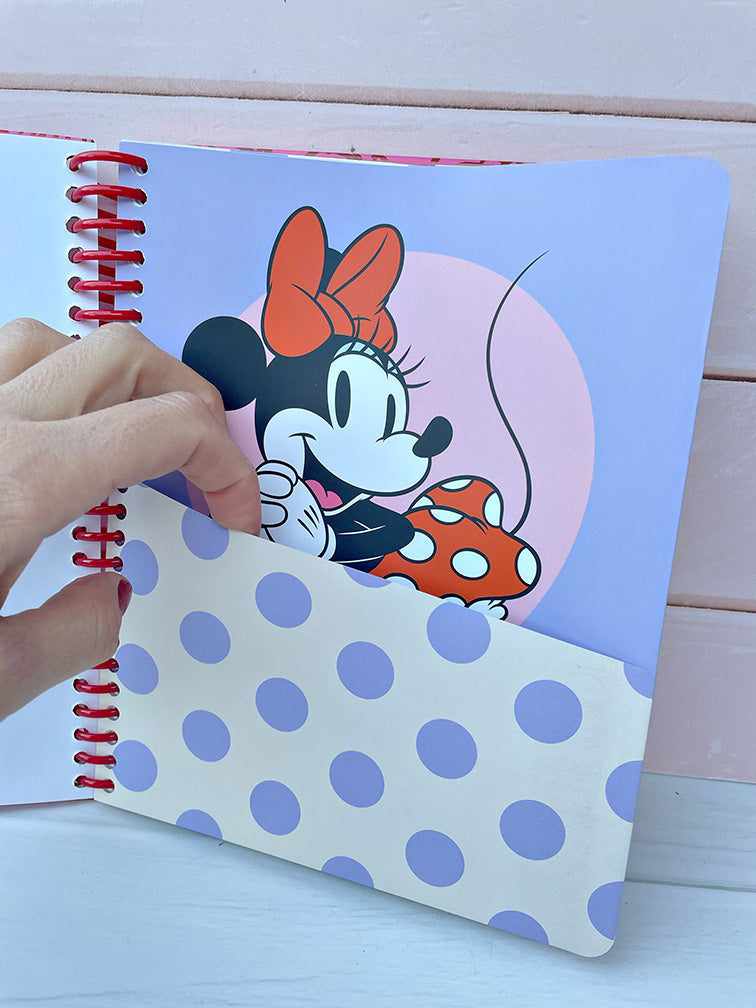 Cuaderno Premium 1/2 Oficio Minnie Mooving