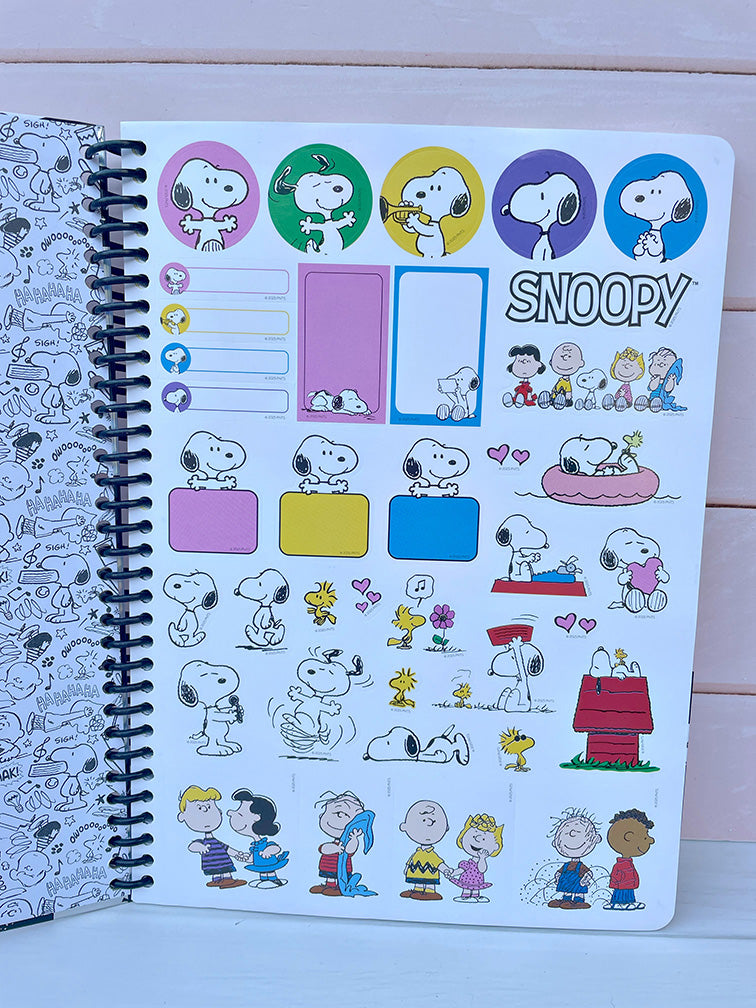 Cuadernola Premium Snoopy Mooving