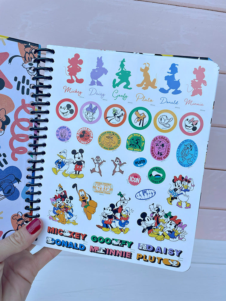 Cuaderno Premium 1/2 Oficio Mickey y Amigos Mooving