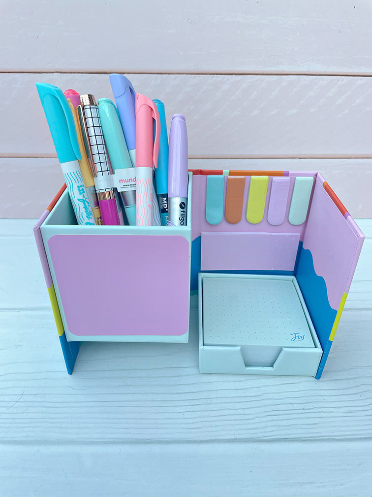 Box Portalápices + Notas + Banderitas Fw