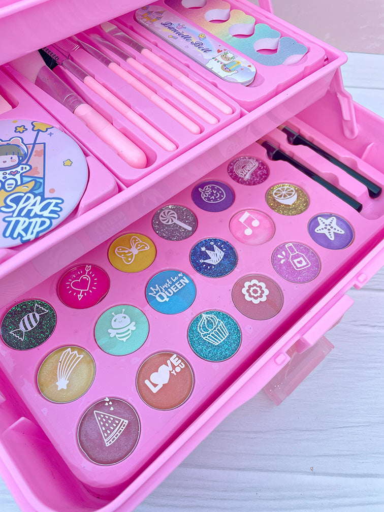 Vlijita de 3 Pisos Completa con Maquillaje infantil