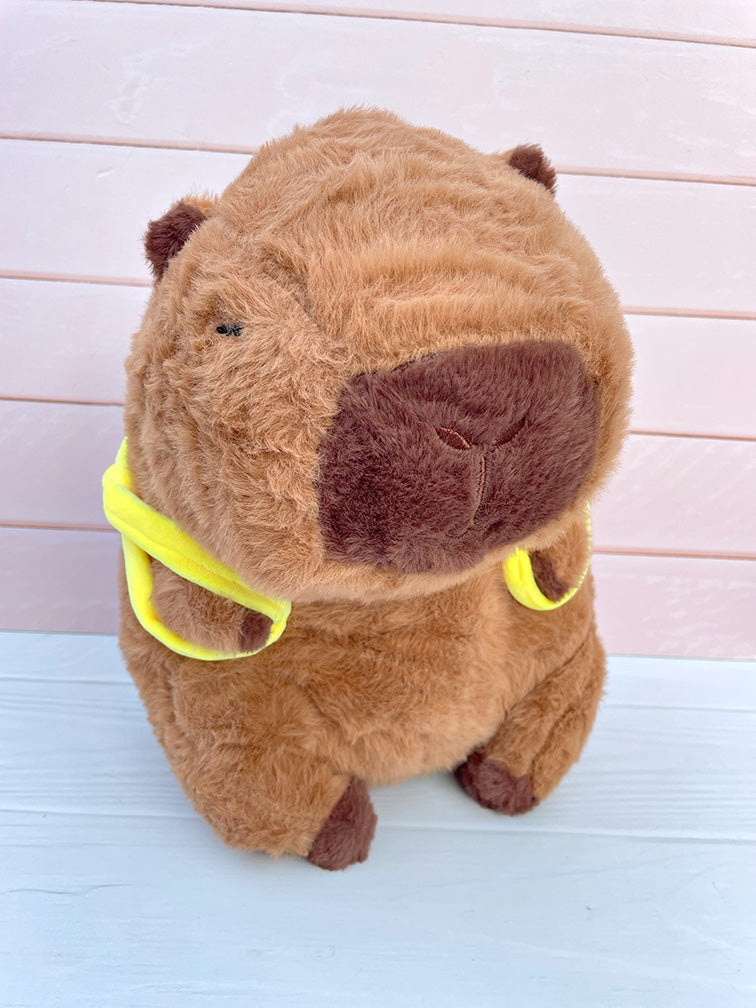 Peluche Capibara Phi Phi con Mochilita de Abeja 35 cm