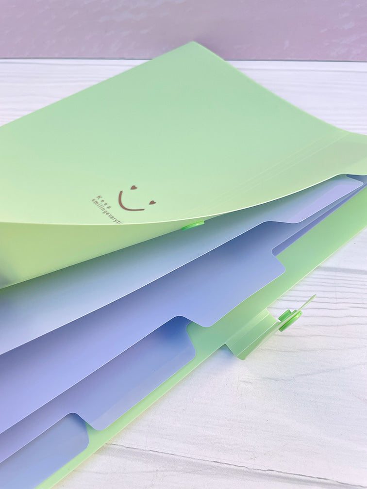 Carpeta Plástica con 5 Divisiones :)