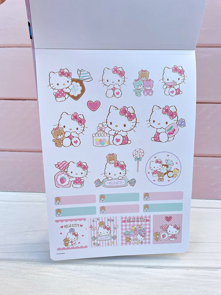 Libro con 450 Stickers de Hello Kitty