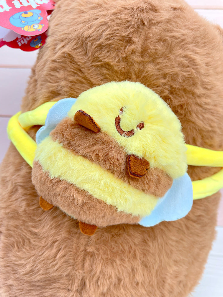 Peluche Capibara Phi Phi con Mochilita de Abeja 35 cm