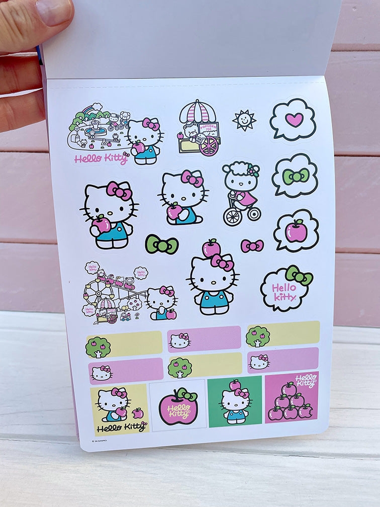 Libro con 450 Stickers de Hello Kitty