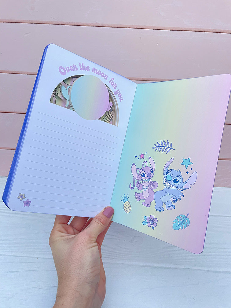 Cuaderno "Capas Mágicas" Stitch
